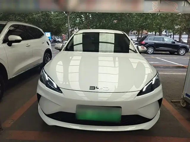 BYD Seal 05 DM-i — Фото автомобиля 2