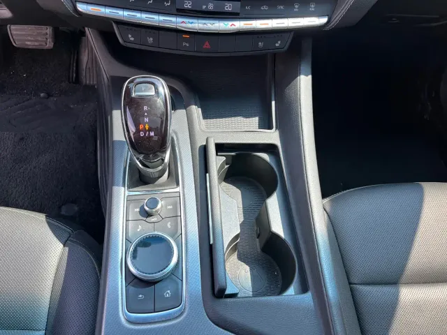 Cadillac CT5 — Фото автомобиля 9