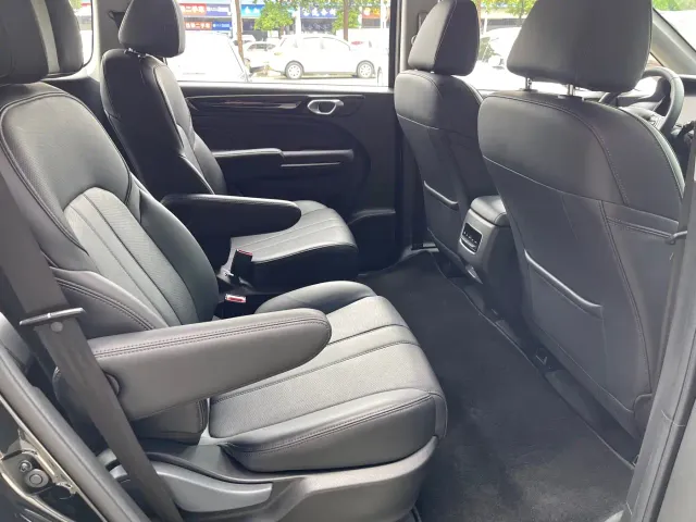 GAC Trumpchi M6 — Фото автомобиля 12