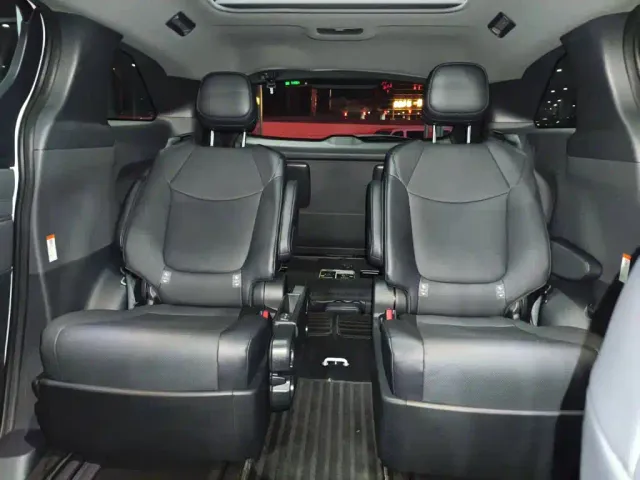 Toyota Granvia — Фото автомобиля 15