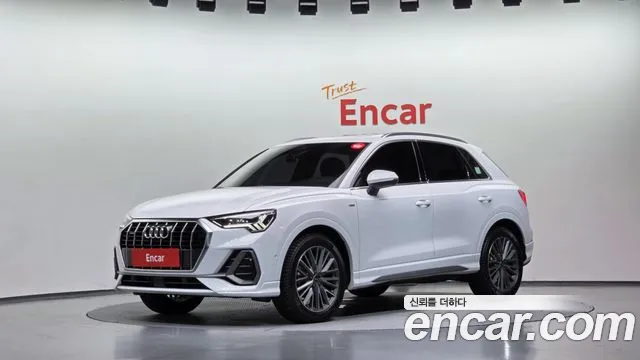 Фотография автомобиля — Audi Q3 F3