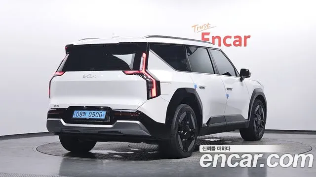 Kia EV9 — Фото автомобиля 2