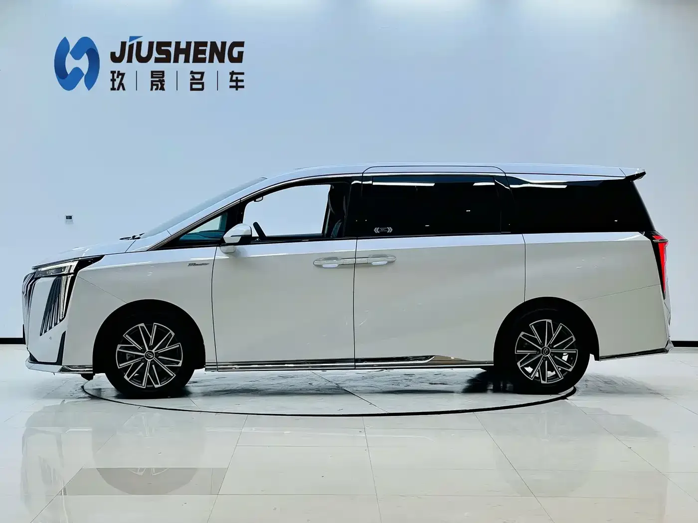 GAC Trumpchi Trumpchi M8 2024 Master Series 400T Ultimate Edition — Фото автомобиля 20
