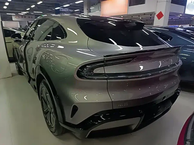 Xiaomi YU7 — Фото автомобиля 4