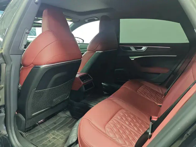 Audi A7L — Фото автомобиля 6