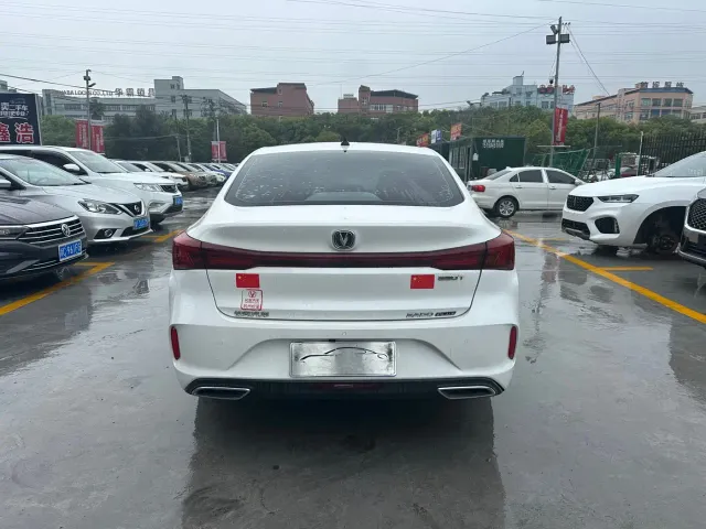 Changan Eado — Фото автомобиля 19