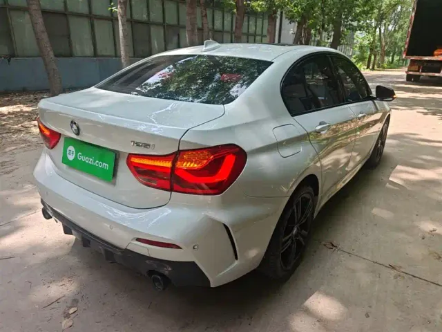 BMW 1 Series — Фото автомобиля 6