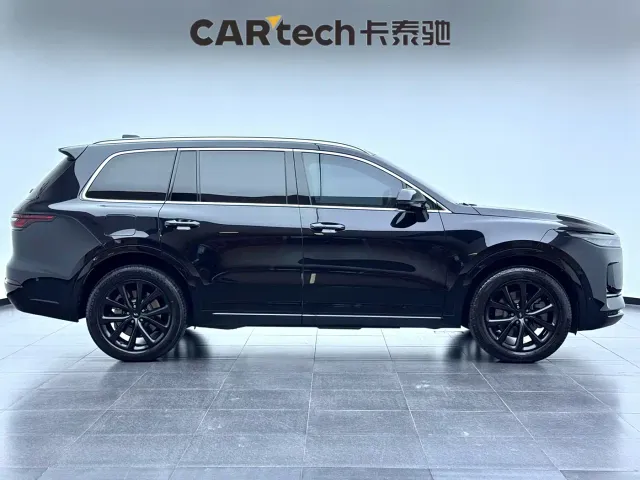Li Auto ONE — Фото автомобиля 4