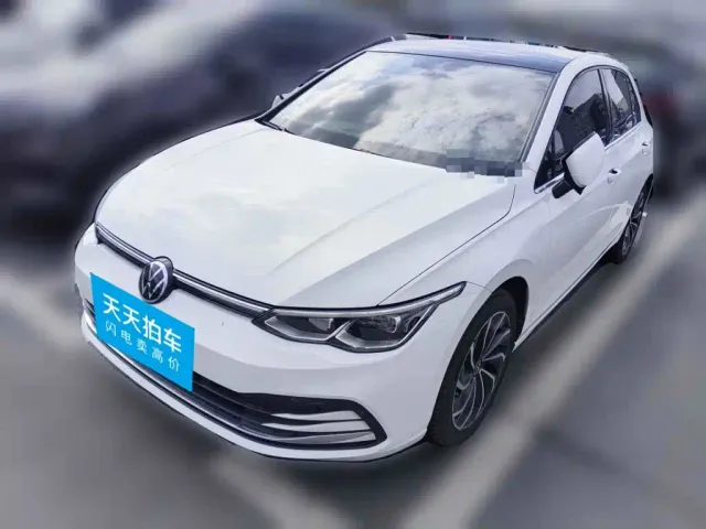 Фотография автомобиля — Volkswagen Golf