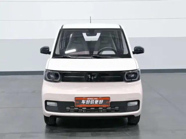 Wuling Hongguang Mini EV — Фото автомобиля 3