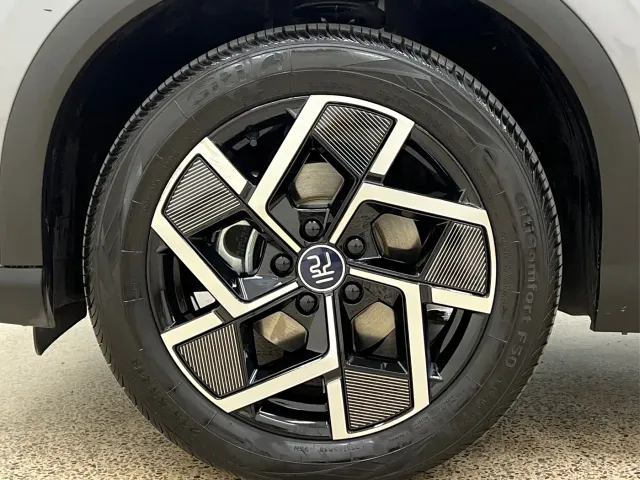 BYD Yuan PLUS — Фото автомобиля 10