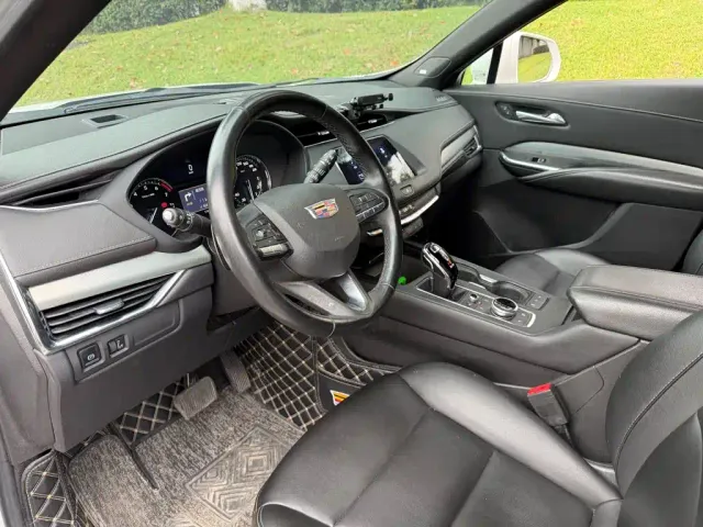 Cadillac XT4 — Фото автомобиля 7