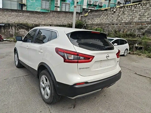 Nissan Qashqai — Фото автомобиля 4