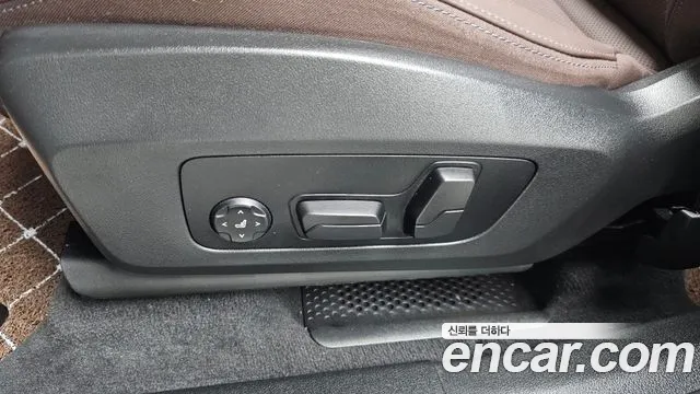 BMW 2 Series U06 — Фото автомобиля 29