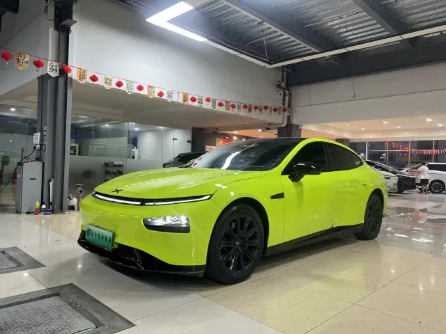 Xpeng P7 — Фото автомобиля 4