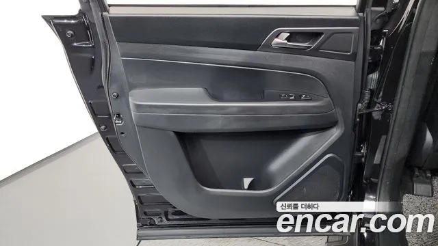 KG_Mobility_Ssangyong Rexton Новый Rexton Sport Дизель 2.2 4WD — Фото автомобиля 7