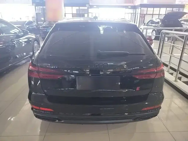 Audi A6 — Фото автомобиля 5