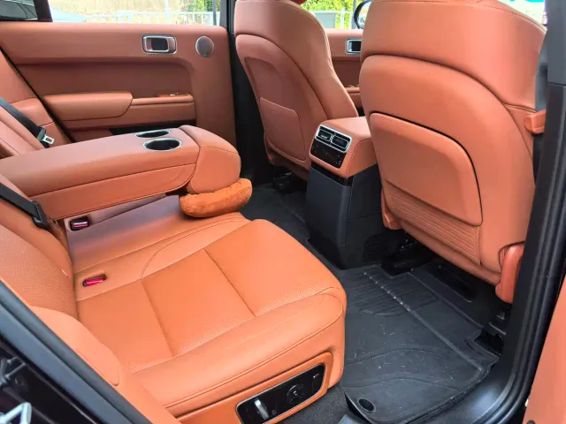 Li Auto L7 — Фото автомобиля 7