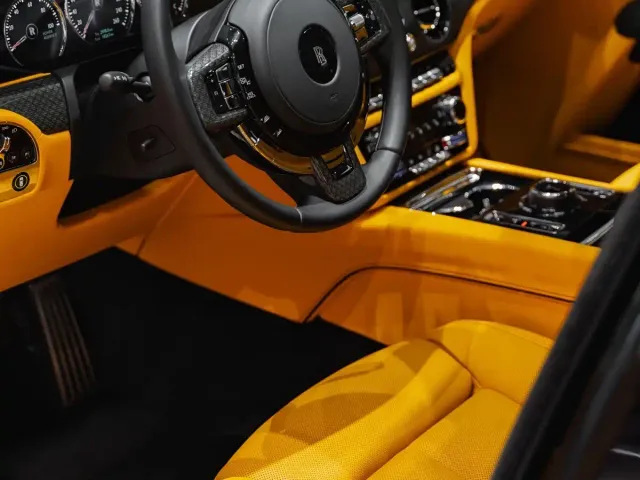 Rolls-Royce Ghost — Фото автомобиля 11
