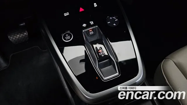 Audi Q4 e-tron F4 — Фото автомобиля 8