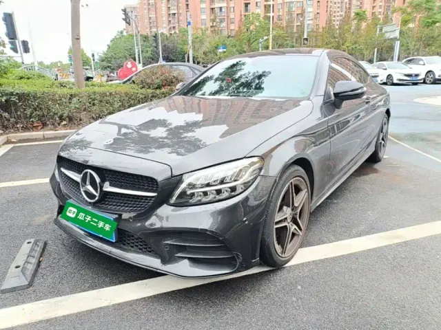 Фотография автомобиля — Mercedes-Benz C-Class