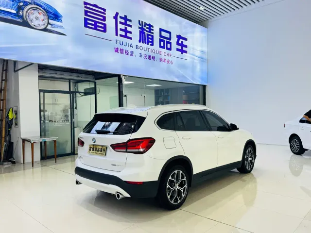 BMW X1 — Фото автомобиля 5