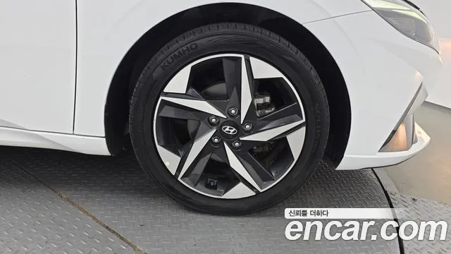 Hyundai AVANTE Modern — Фото автомобиля 17