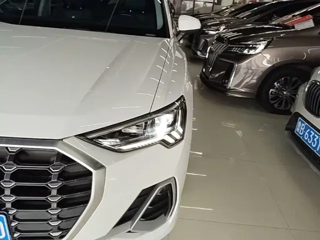 Audi Q3 — Фото автомобиля 23