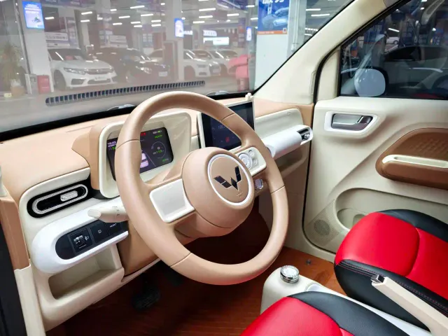 Wuling Hongguang Mini EV — Фото автомобиля 8
