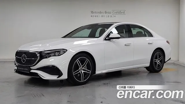 Фотография автомобиля — Mercedes-Benz E-Class