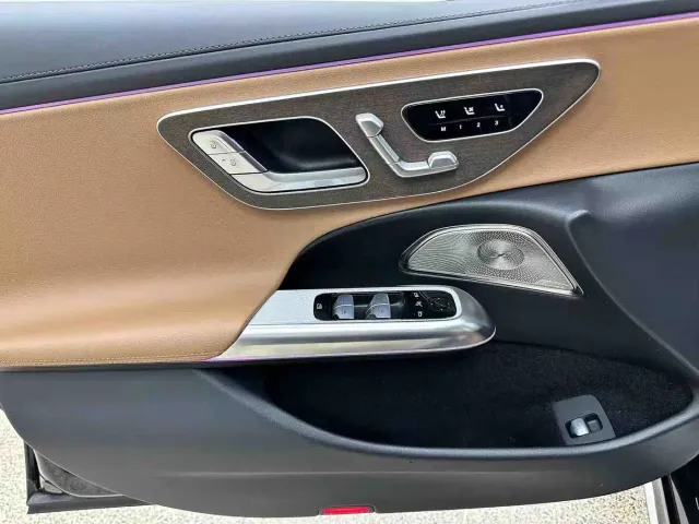 Mercedes-Benz E-Class — Фото автомобиля 7
