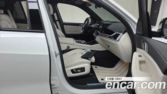 BMW X5 xDrive 40i M Sport — Фото автомобиля 22