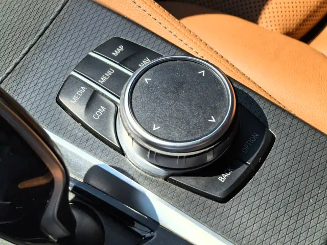 BMW 5 Series — Фото автомобиля 18