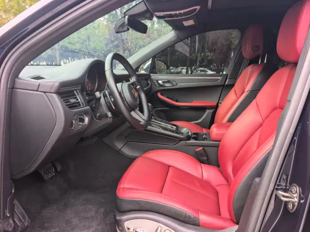 Porsche Macan — Фото автомобиля 13