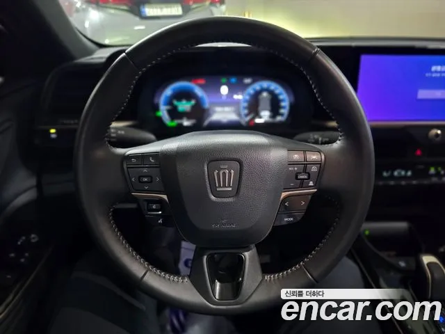 Toyota Crown — Фото автомобиля 14