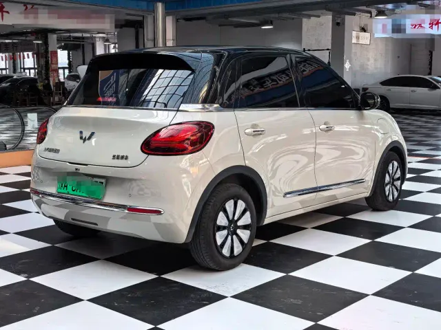 Wuling Bingo — Фото автомобиля 9