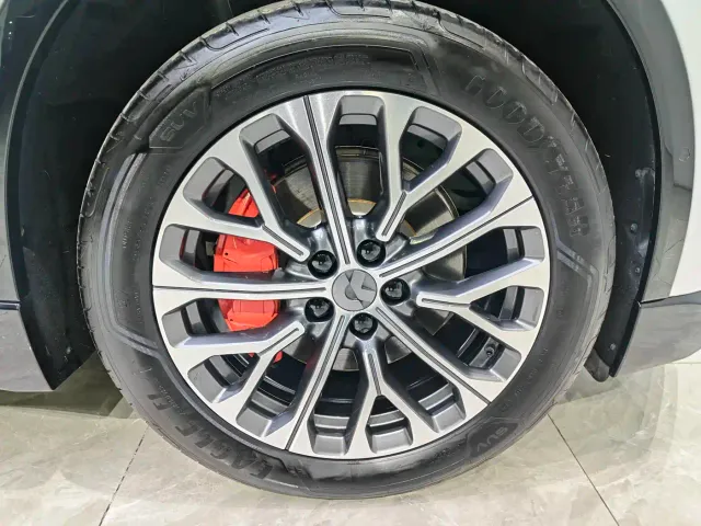 Nio EC6 — Фото автомобиля 13