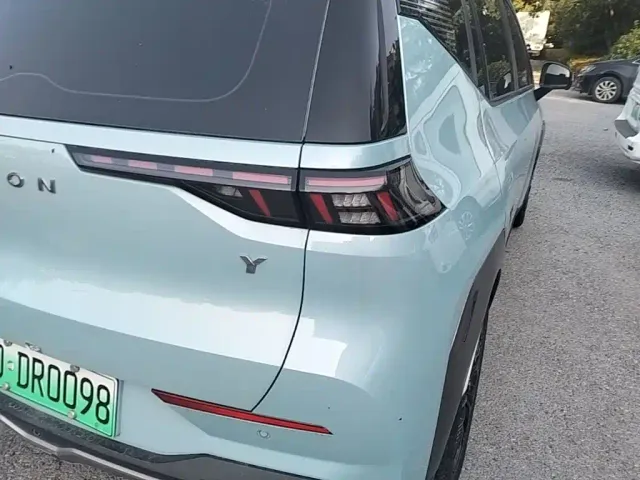 GAC Aion Y — Фото автомобиля 7