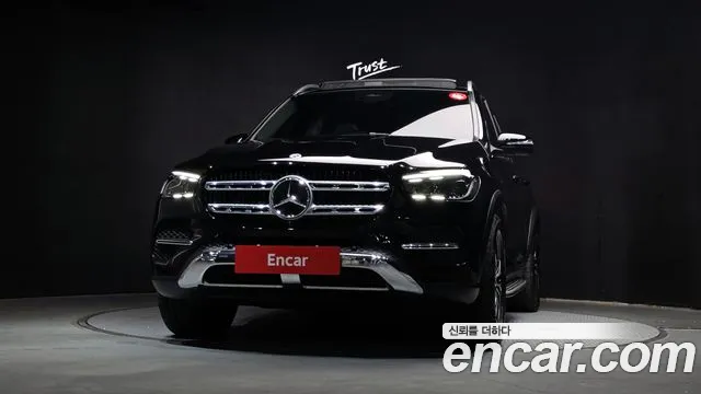 Mercedes-Benz GLE-Class — Фото автомобиля 3
