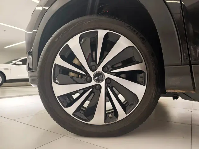 BYD Song PLUS — Фото автомобиля 15