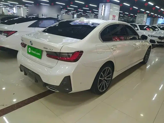 BMW 3 Series — Фото автомобиля 6