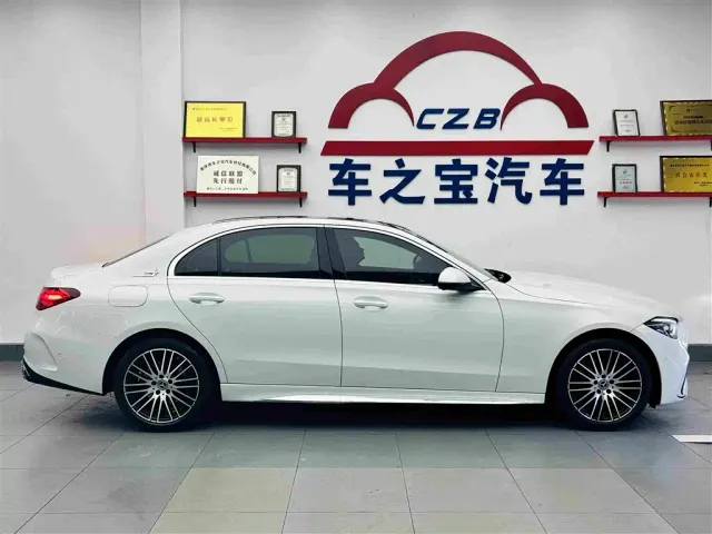 Mercedes-Benz C-Class — Фото автомобиля 9