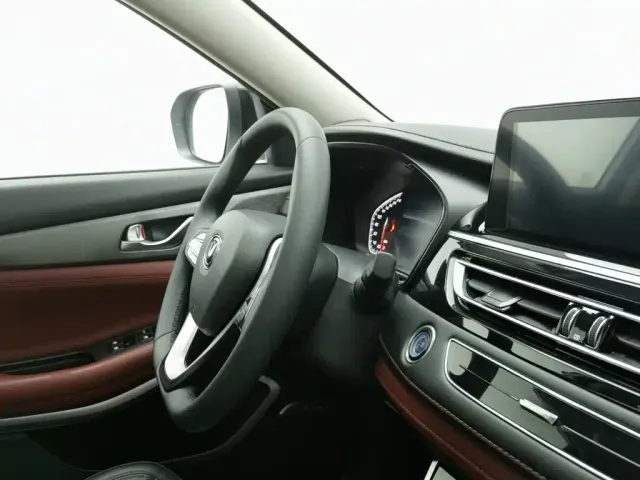 Changan CS75 — Фото автомобиля 22