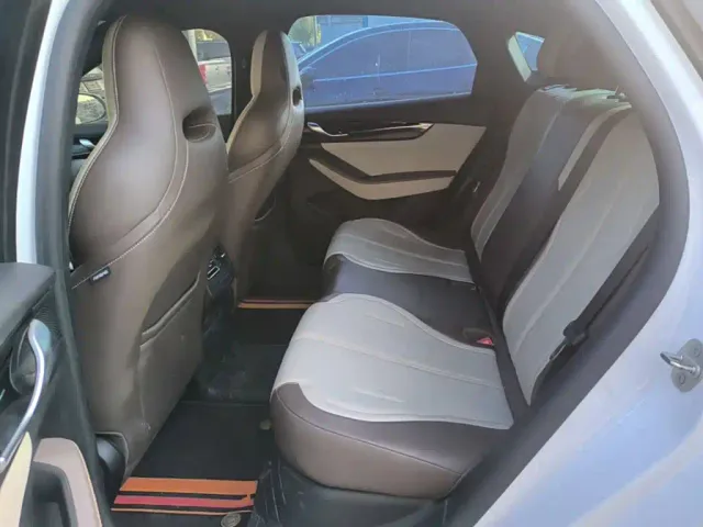 BYD Qin PLUS — Фото автомобиля 16