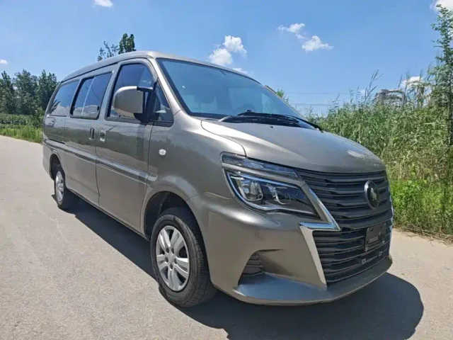 Forthing Lingzhi — Фото автомобиля 3