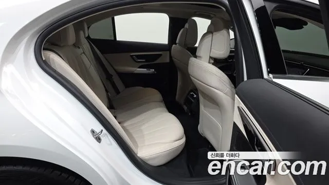 Mercedes-Benz E-Class W214 — Фото автомобиля 18