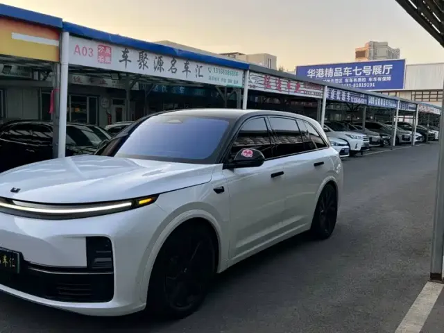 Фотография автомобиля — Li Auto L7
