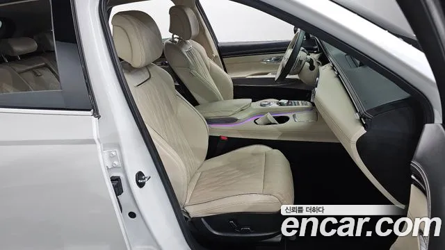 Genesis GV70 2.5T Бензин AWD — Фото автомобиля 25