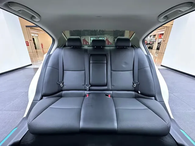 Infiniti Q50L — Фото автомобиля 22