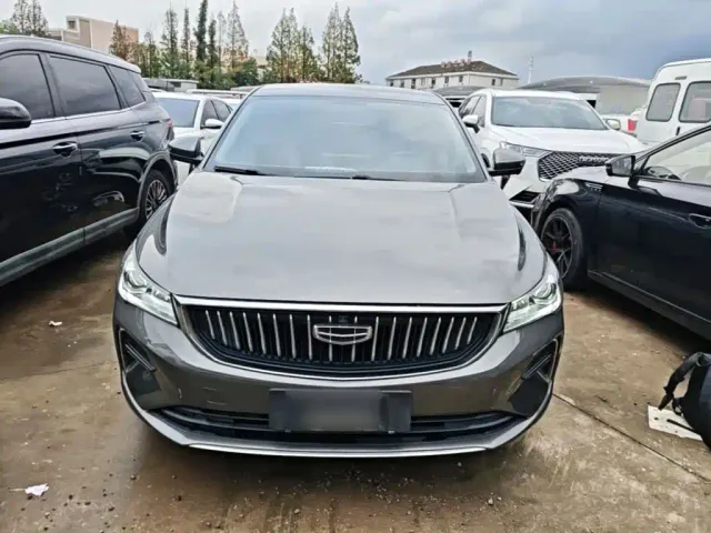 Geely Emgrand — Фото автомобиля 2
